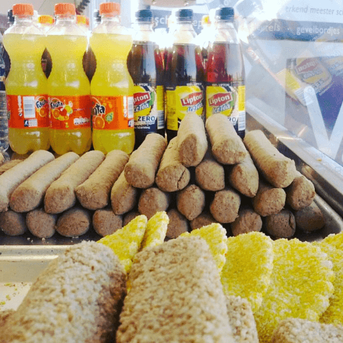snacks in frietwagen van de sluis catering