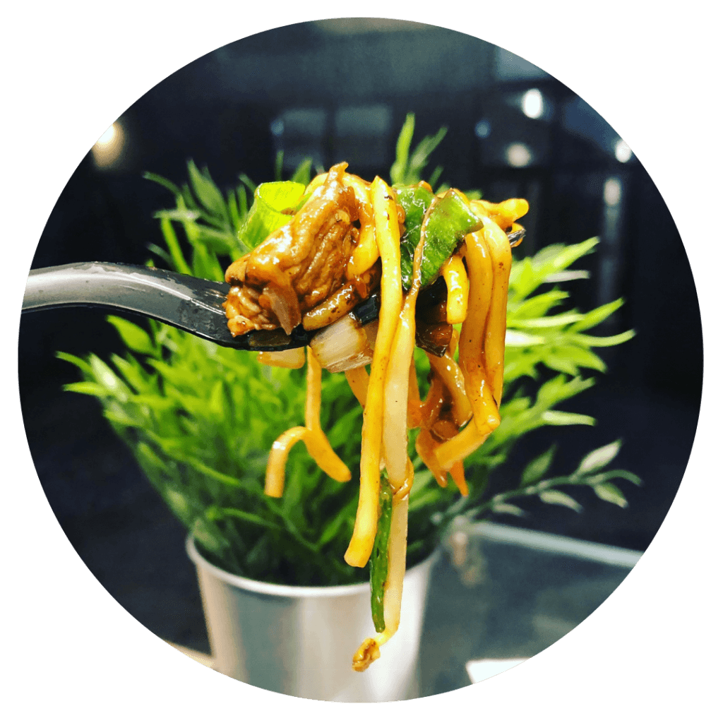 noodles op vork van de sluis catering