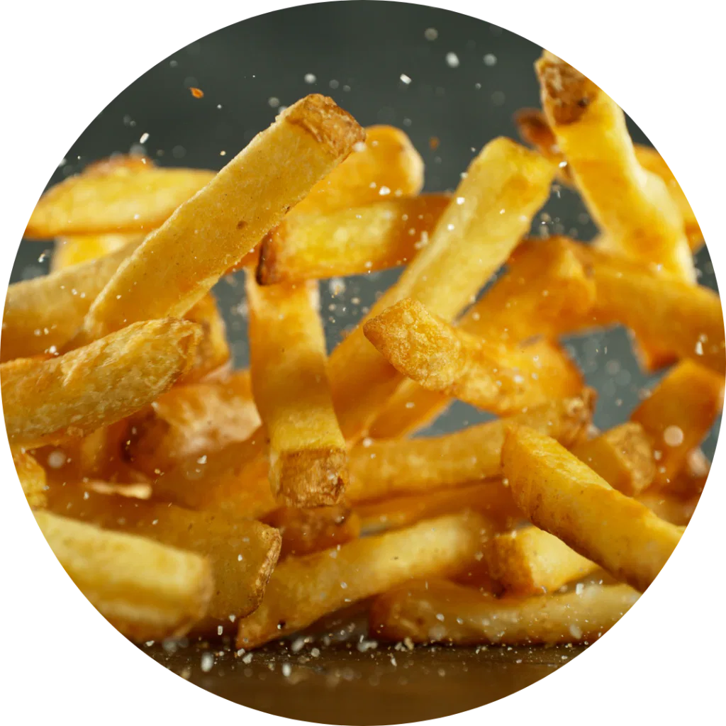 Frietjes uit de frietwagen in hilvarenbeek van de sluis catering